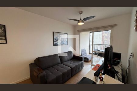 Apartamento à venda com 70m², 2 quartos e 1 vaga Apartamento à venda com 70m², 2 quartos e 1 vagaSala de TV