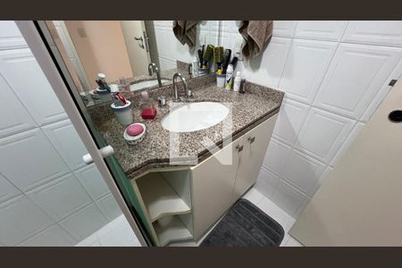 Apartamento à venda com 70m², 2 quartos e 1 vaga Apartamento à venda com 70m², 2 quartos e 1 vagaBanheiro