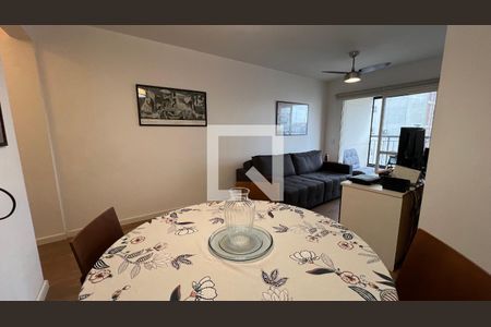Apartamento à venda com 70m², 2 quartos e 1 vaga Apartamento à venda com 70m², 2 quartos e 1 vagaSala de Jantar