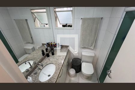 Apartamento à venda com 70m², 2 quartos e 1 vaga Apartamento à venda com 70m², 2 quartos e 1 vagaBanheiro da Suíte