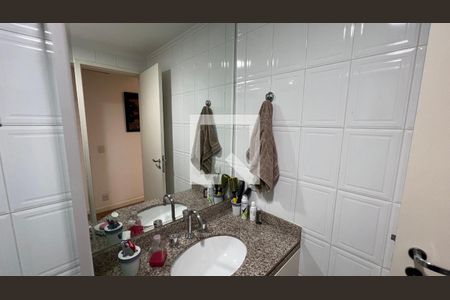 Apartamento à venda com 70m², 2 quartos e 1 vaga Apartamento à venda com 70m², 2 quartos e 1 vagaBanheiro