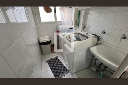 Apartamento à venda com 70m², 2 quartos e 1 vaga Apartamento à venda com 70m², 2 quartos e 1 vagaÁrea de Serviço