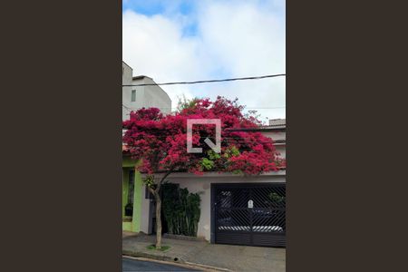 Casa à venda com 300m², 4 quartos e 4 vagasFachada