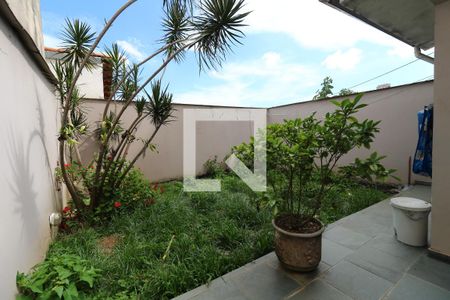 Casa à venda com 300m², 4 quartos e 4 vagasQuintal