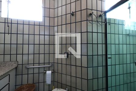 Casa à venda com 300m², 4 quartos e 4 vagasBanheiro Socail