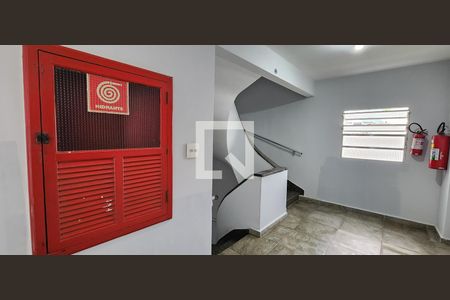 Studio para alugar com 36m², 1 quarto e sem vagaEscada