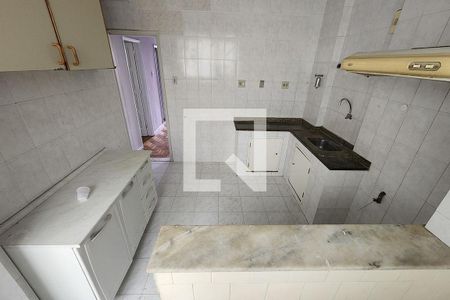 Apartamento à venda com 98m², 3 quartos e sem vagaCozinha