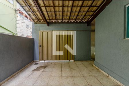 Casa para alugar com 65m², 2 quartos e 1 vaga Casa para alugar com 65m², 2 quartos e 1 vagaEntrada - Garagem