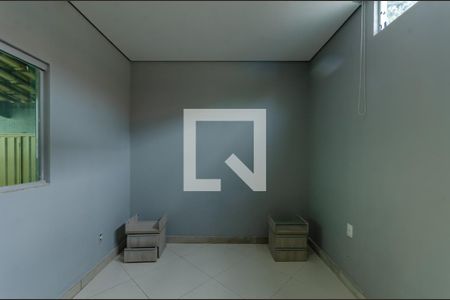 Quarto 1 de casa para alugar com 2 quartos, 65m² em Jaqueline, Belo Horizonte