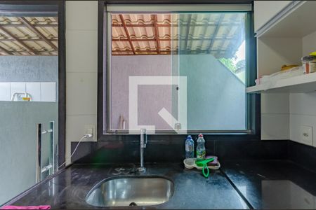 Casa para alugar com 65m², 2 quartos e 1 vaga Casa para alugar com 65m², 2 quartos e 1 vagaCozinha