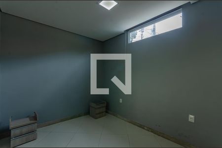 Quarto 1 de casa para alugar com 2 quartos, 65m² em Jaqueline, Belo Horizonte