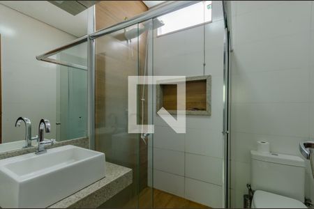 Casa para alugar com 65m², 2 quartos e 1 vaga Casa para alugar com 65m², 2 quartos e 1 vagaBanheiro Social