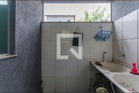 Casa para alugar com 65m², 2 quartos e 1 vaga Casa para alugar com 65m², 2 quartos e 1 vagaÁrea de Serviço