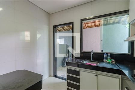 Casa para alugar com 65m², 2 quartos e 1 vaga Casa para alugar com 65m², 2 quartos e 1 vagaCozinha