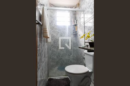 Casa de condomínio à venda com 70m², 3 quartos e 1 vaga Casa de condomínio à venda com 70m², 3 quartos e 1 vagaBanheiro social