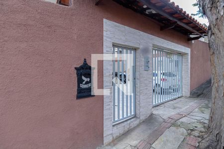Casa de condomínio à venda com 70m², 3 quartos e 1 vaga Casa de condomínio à venda com 70m², 3 quartos e 1 vagaFachada