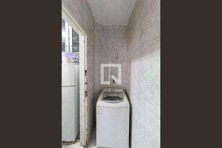 Casa de condomínio à venda com 70m², 3 quartos e 1 vaga Casa de condomínio à venda com 70m², 3 quartos e 1 vagaÁrea de serviço