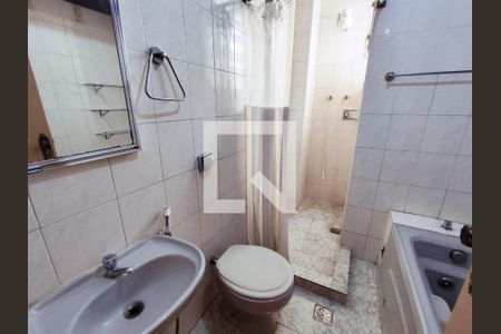 Apartamento para alugar com 96m², 2 quartos e sem vaga Apartamento para alugar com 96m², 2 quartos e sem vagaBanheiro Social