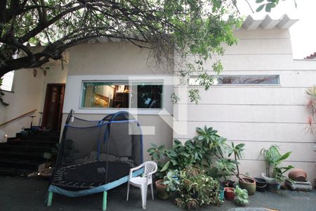 Casa à venda com 110m², 3 quartos e sem vagaFachada