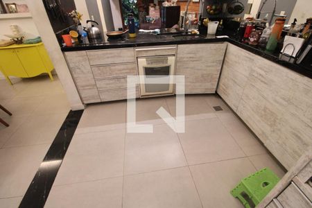 Casa à venda com 110m², 3 quartos e sem vagaCozinha - Armários