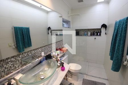 Casa à venda com 110m², 3 quartos e sem vagaBanheiro da Suíte