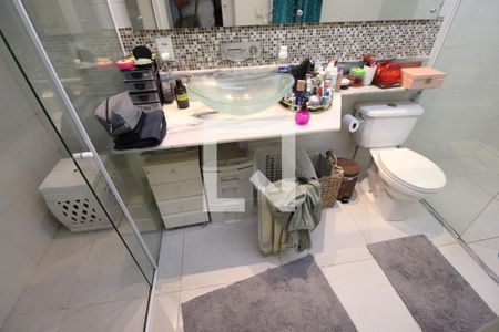 Casa à venda com 110m², 3 quartos e sem vagaBanheiro da Suíte