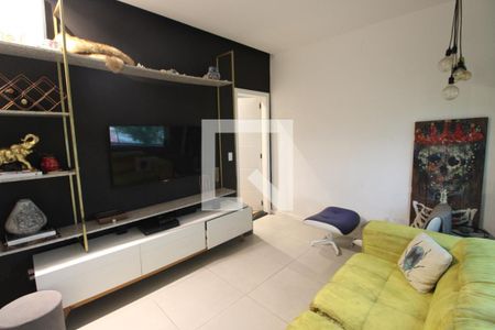 Sala de casa à venda com 3 quartos, 110m² em Todos Os Santos, Rio de Janeiro