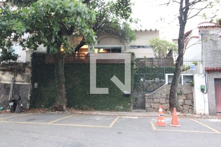 Casa à venda com 110m², 3 quartos e sem vagaFachada