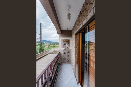 Casa para alugar com 243m², 3 quartos e 6 vagas Casa para alugar com 243m², 3 quartos e 6 vagasVaranda Quarto 1