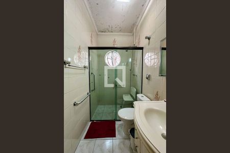 Casa à venda com 107m², 2 quartos e 2 vagasBanheiro