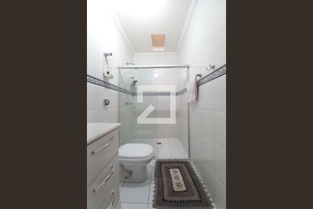 Casa à venda com 330m², 4 quartos e 4 vagas Casa à venda com 330m², 4 quartos e 4 vagasBanheiro da Suíte