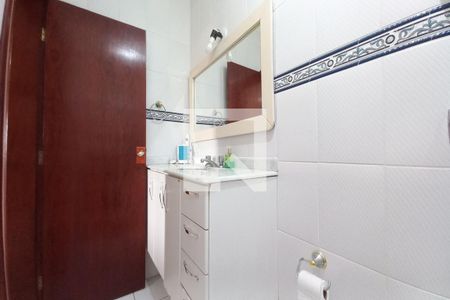 Casa à venda com 330m², 4 quartos e 4 vagas Casa à venda com 330m², 4 quartos e 4 vagasBanheiro da Suíte