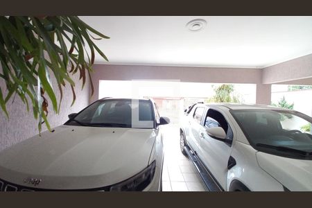 Casa à venda com 330m², 4 quartos e 4 vagas Casa à venda com 330m², 4 quartos e 4 vagasVista do Escritório