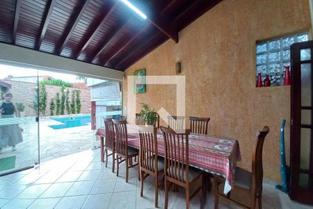 Casa à venda com 330m², 4 quartos e 4 vagas Casa à venda com 330m², 4 quartos e 4 vagasÁrea gourmet