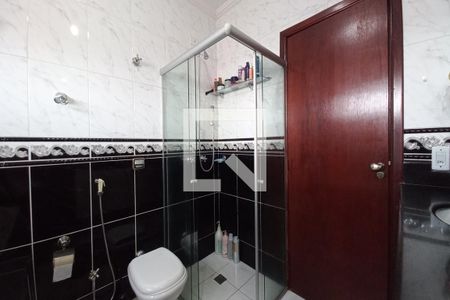 Casa à venda com 330m², 4 quartos e 4 vagas Casa à venda com 330m², 4 quartos e 4 vagasBanheiro da Suíte