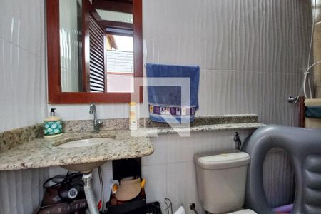 Casa à venda com 330m², 4 quartos e 4 vagas Casa à venda com 330m², 4 quartos e 4 vagasBanheiro de serviço