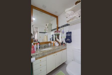 Apartamento à venda com 141m², 4 quartos e 2 vagasBanheiro da Suíte