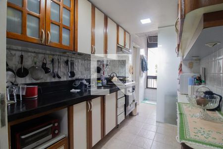 Apartamento à venda com 141m², 4 quartos e 2 vagasCozinha