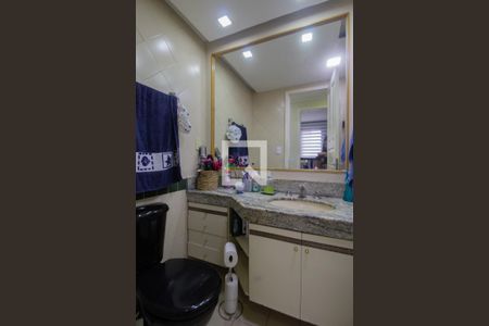 Apartamento à venda com 141m², 4 quartos e 2 vagasBanheiro 2