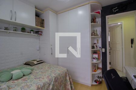 Apartamento à venda com 141m², 4 quartos e 2 vagasQuarto 2