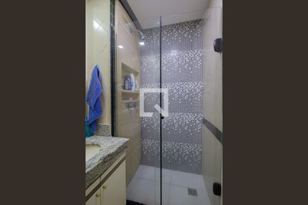 Apartamento à venda com 141m², 4 quartos e 2 vagasBanheiro 2