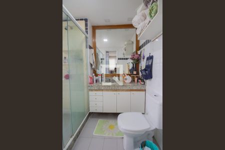 Apartamento à venda com 141m², 4 quartos e 2 vagasBanheiro da Suíte