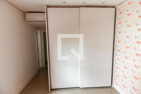 Apartamento à venda com 133m², 3 quartos e 3 vagasSuíte 2 - armários