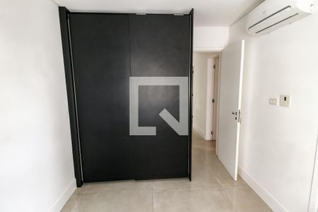 Apartamento à venda com 133m², 3 quartos e 3 vagasSuíte 3 - armários