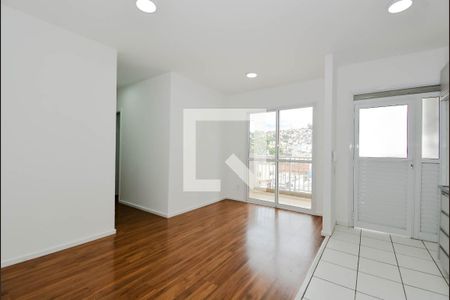 Sala de apartamento para alugar com 2 quartos, 47m² em Vila Galvão, Guarulhos