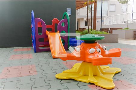 Apartamento para alugar com 47m², 2 quartos e 1 vaga Apartamento para alugar com 47m², 2 quartos e 1 vagaÁrea Comum - Playground