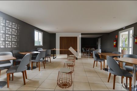 Apartamento para alugar com 47m², 2 quartos e 1 vaga Apartamento para alugar com 47m², 2 quartos e 1 vagaÁrea comum - Salão de festas