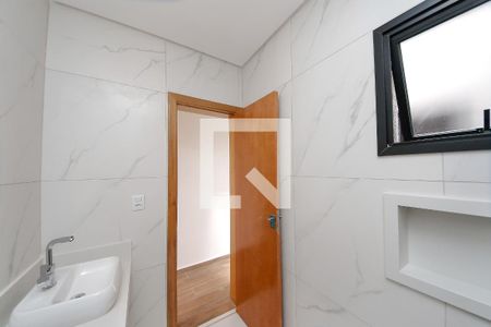 Casa à venda com 125m², 3 quartos e 2 vagasBanheiro