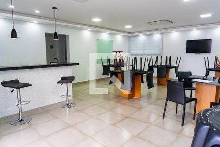 Apartamento à venda com 83m², 3 quartos e 1 vaga Apartamento à venda com 83m², 3 quartos e 1 vagaÁrea comum - Salão de festas