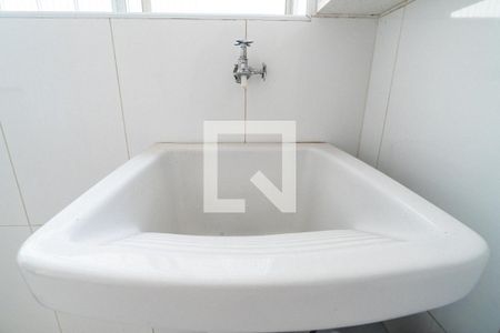 Apartamento à venda com 83m², 3 quartos e 1 vaga Apartamento à venda com 83m², 3 quartos e 1 vagaÁrea de Serviço Detalhe